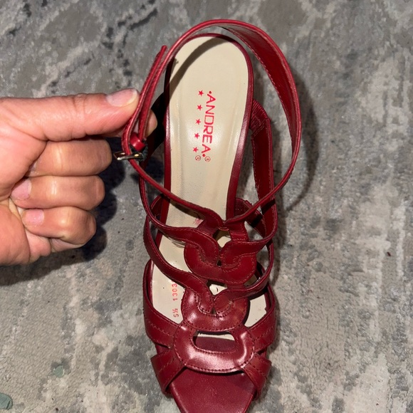 Andrea- Red Strappy heels - Picture 4 of 10